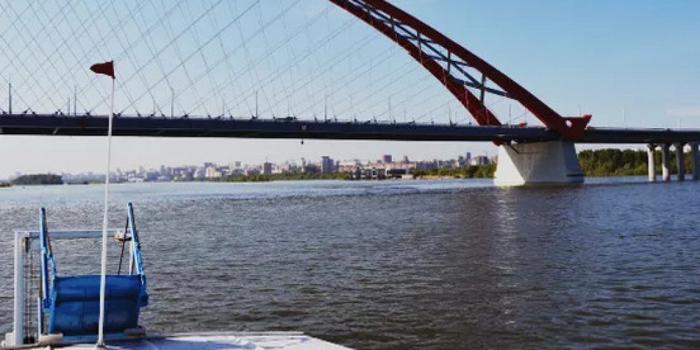 The historical river excursion “Six Bridges of Novosibirsk”